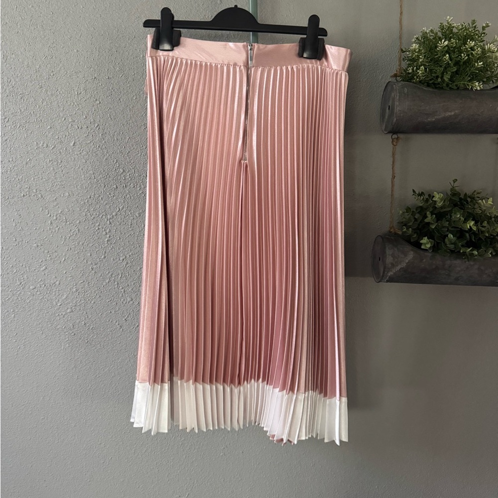 Ted Baker London Blush and White Pleated Midi Skirt size 4 NWT - Picture 2 of 8